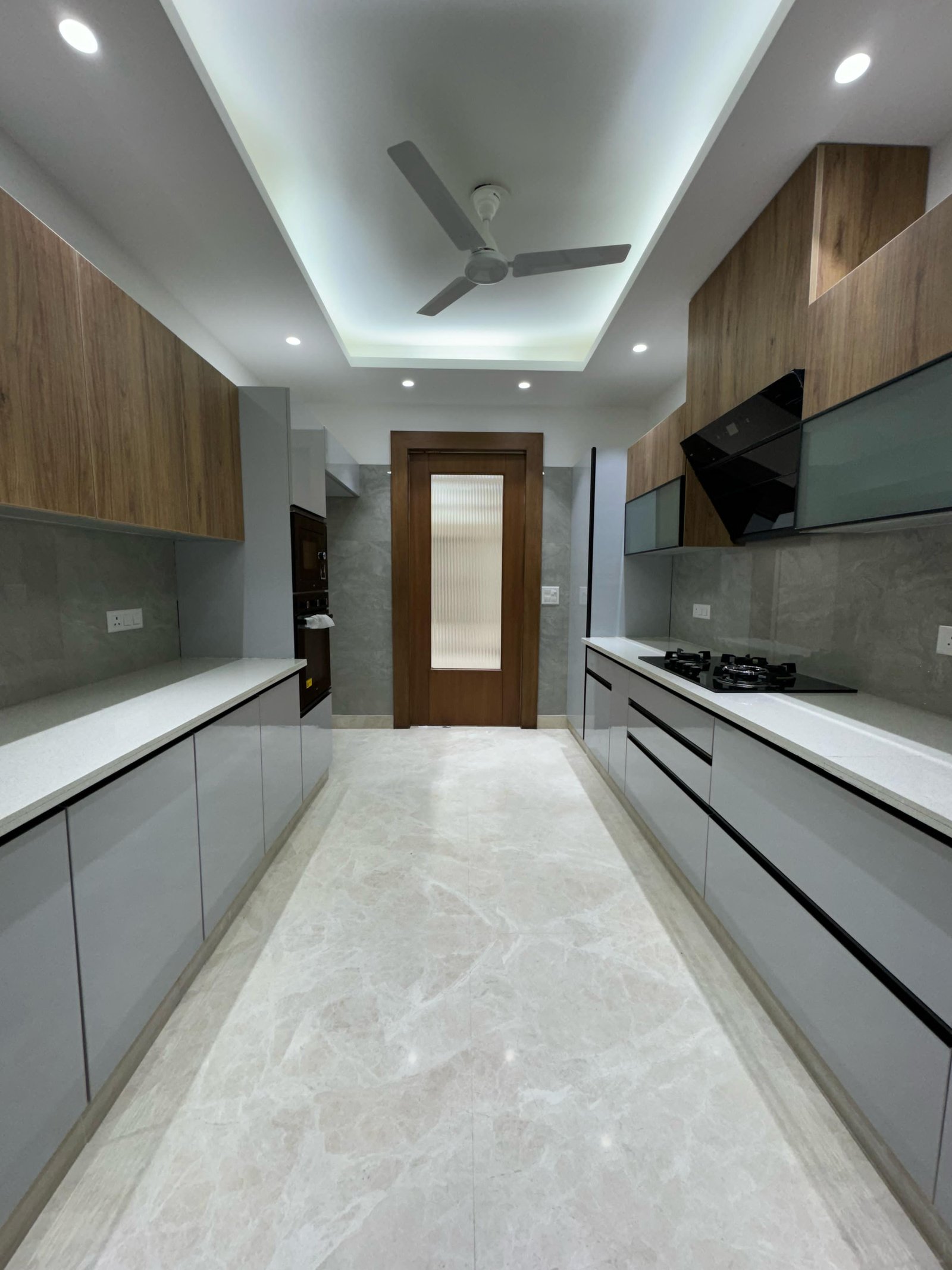 4BR, DLF Phase 1, G block available for rent